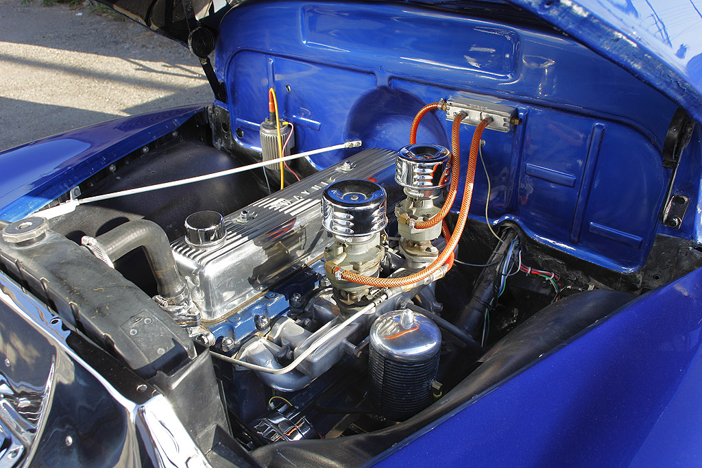 1954 Chevy Pickup Chopped and Dropped