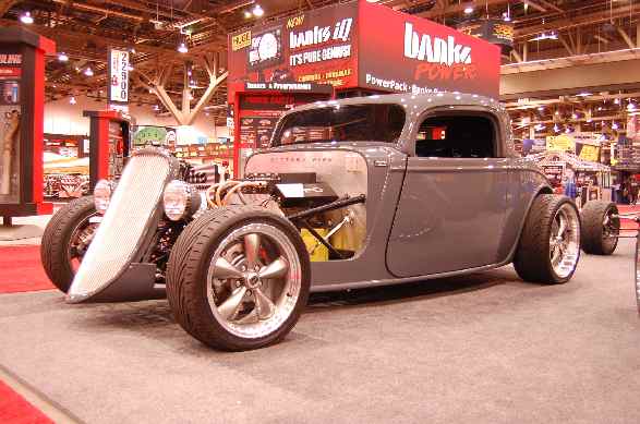 Scroll down for a view of the SEMA 2009 convention experience as well as a 