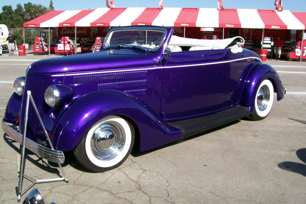 Ford Cabriolet, not a roadster, LA Roadster Show