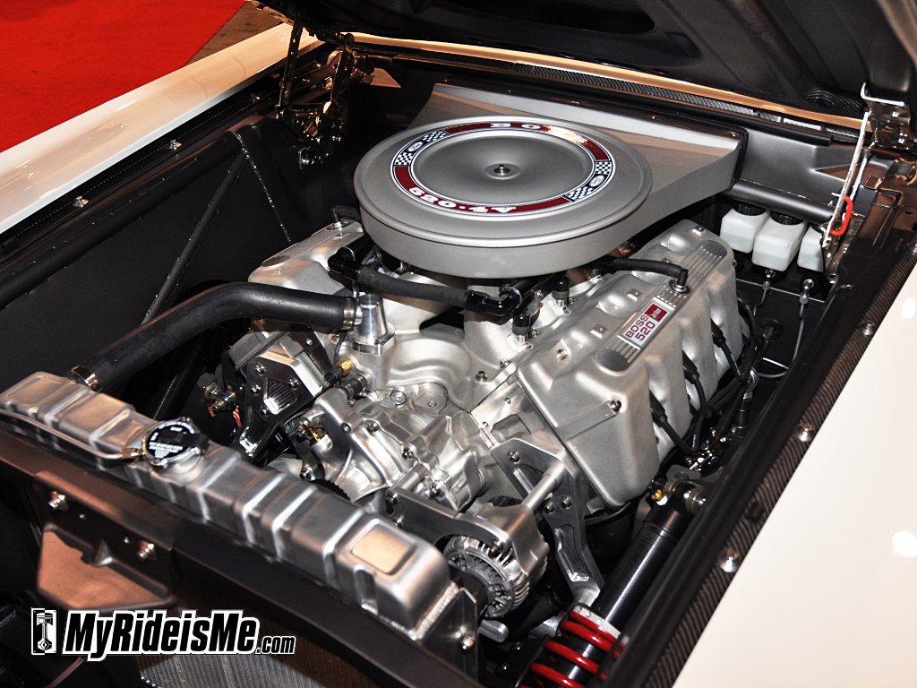 SEMA-2010-American-Muscle-Car-Engine.jpg