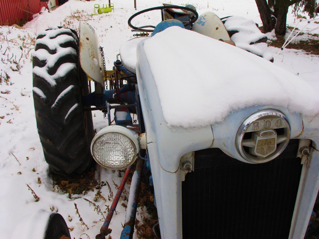 Ford 800 Tractor in Snow, vintage tractor, vintage ford tractor, tractor in snow, car photography
