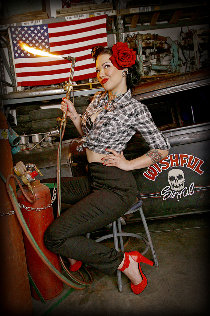 Hot Rod Model Cara Mia Hot Rod Pin Up Tattooed Pin Up Model