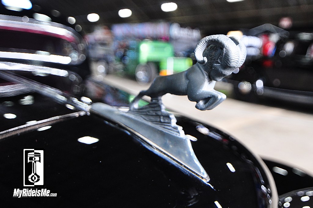 1935 Dodge Custom, 2014 Suede Palace, Suede Palace Customs, great hood ornaments