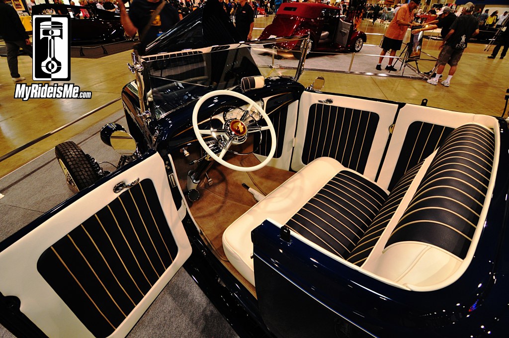 1932 Ford Roadster interior, Deuce Roadster, 2014 AMBR Contender, Tennessee Hot Rod