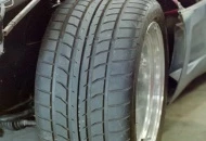 315/35ZR17 tires