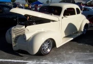 Ken and Roselaine's 39' Chevy