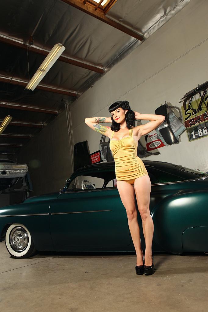 Naked chicks and hot rod cars Hot Rod Pinups Ms Maybelle Lee Myrideisme Com